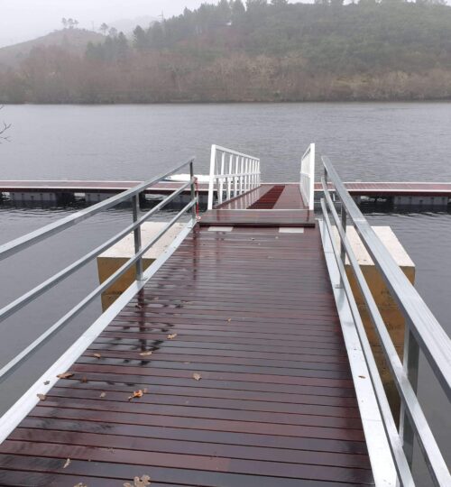 Plataforma no RIo Lima